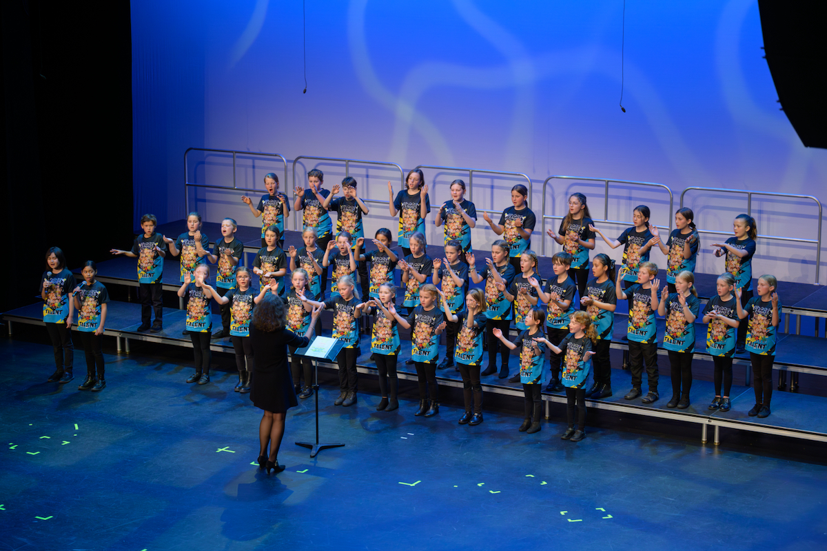 Choir Kids Camp Close Call With A Shark In Mandurah   1